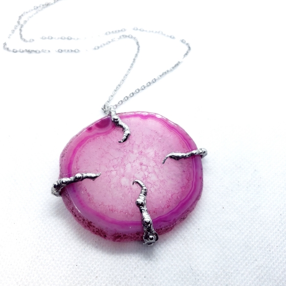 Pink tentacle agate crystal necklace handmade - Picture 2 of 16